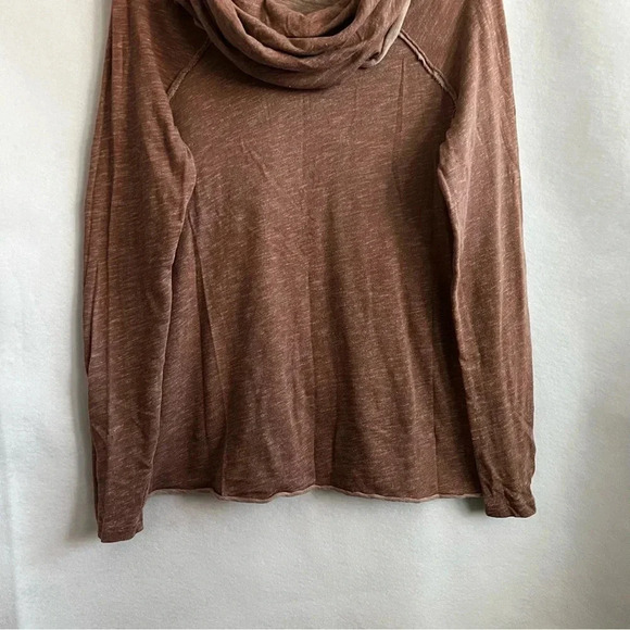 Free People Beach Cocoon Cowl Neck Pullover Heathered Brown Sz M/L Raglan Sleeve - Picture 4 of 9